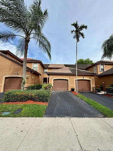 1498 Barcelona Way #3-21 Photo 1