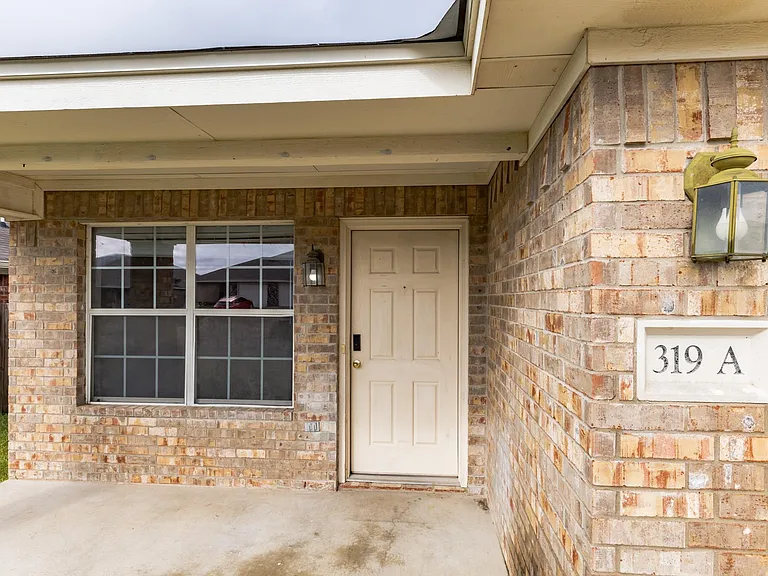 319 Cedar Ridge Dr #A — Photo 3