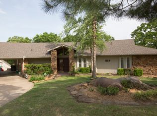 1225 S Division St, Sapulpa, OK 74066