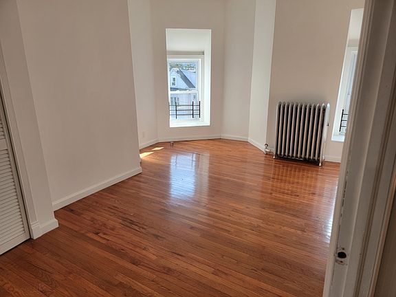4th image of 91-03 102nd St Floor 3