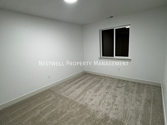 4th image of 654 N Boseman Way