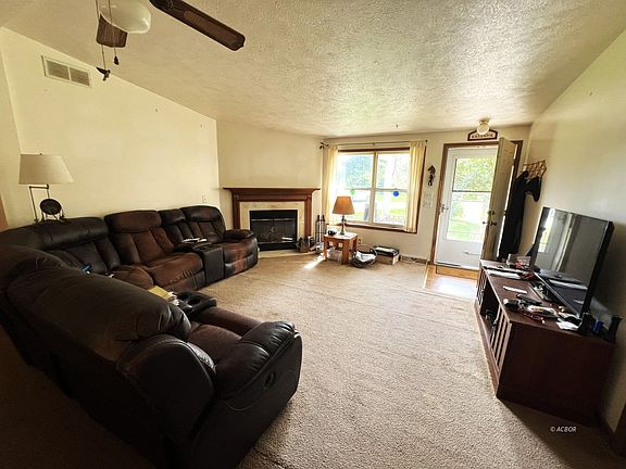 4th image of 4536 Perry Ridge Rd