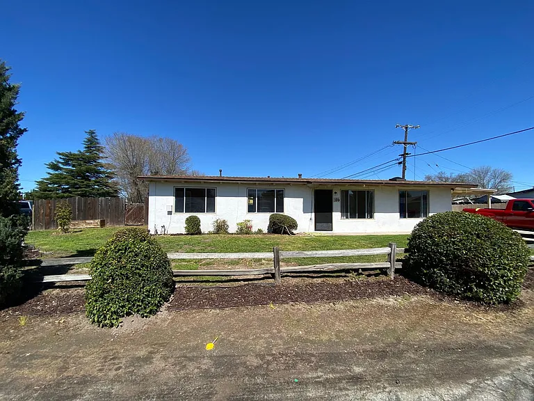 105 Santa Ynez Ave — Photo 3