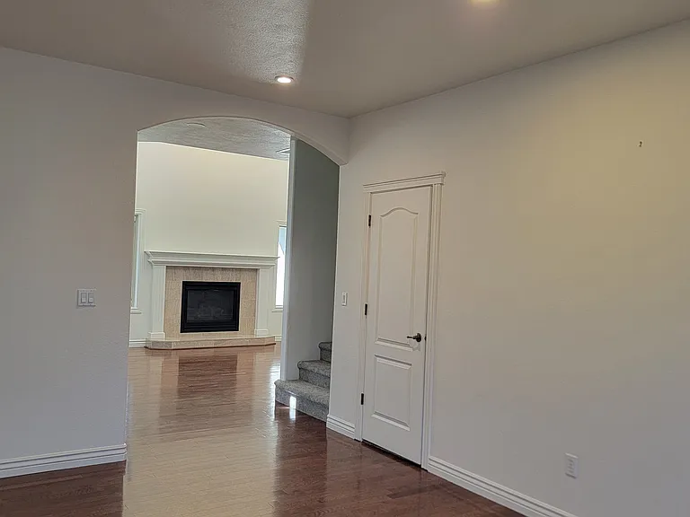 2880 W Ravenna St — Photo 81