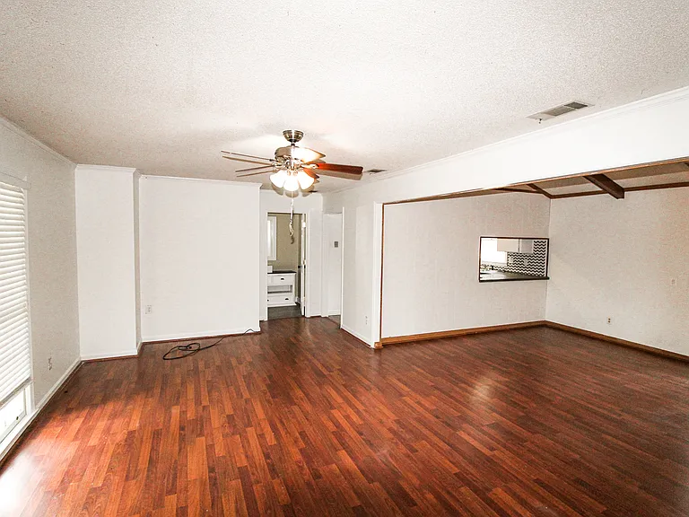 116 Greenbriar Trl — Photo 31