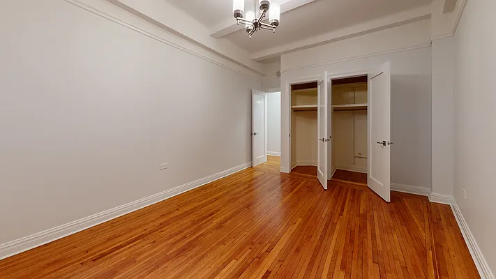 Rented by Bond New York | media 33