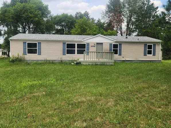7033 E Mount Morris Rd, Otisville, MI 48463