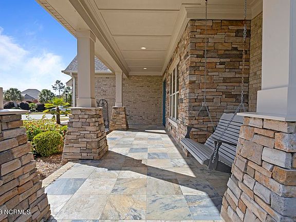 5th image of 2627 Sugargrove Trail NE