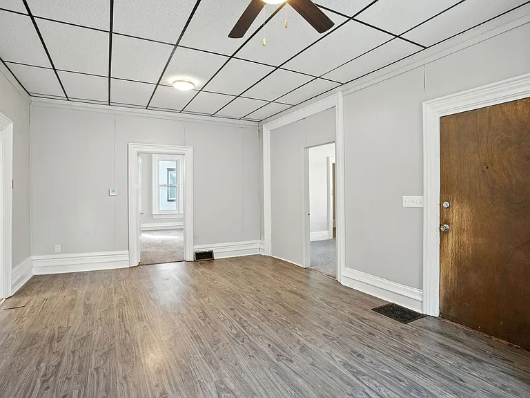 325 Kirkwood Blvd — Photo 9