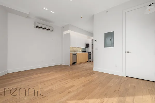 Rented by Rennit Inc. | media 22