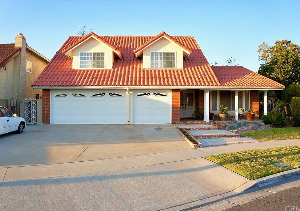 1st image of 9911 Woodmere Cir