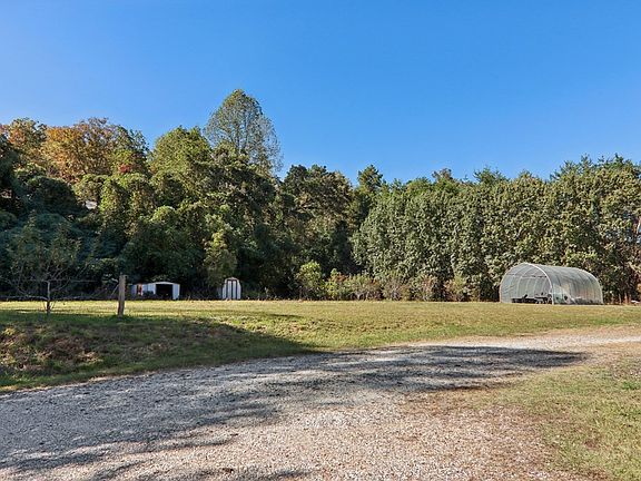 5th image of 73 Robinson Gap Ln