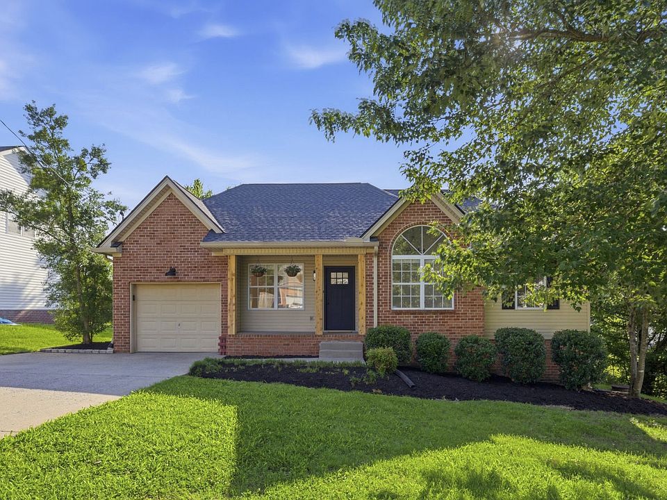 1st image of 131 Cimmaron Dr