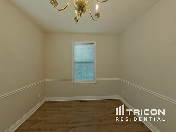 5th image of 2325 Manuela Dr