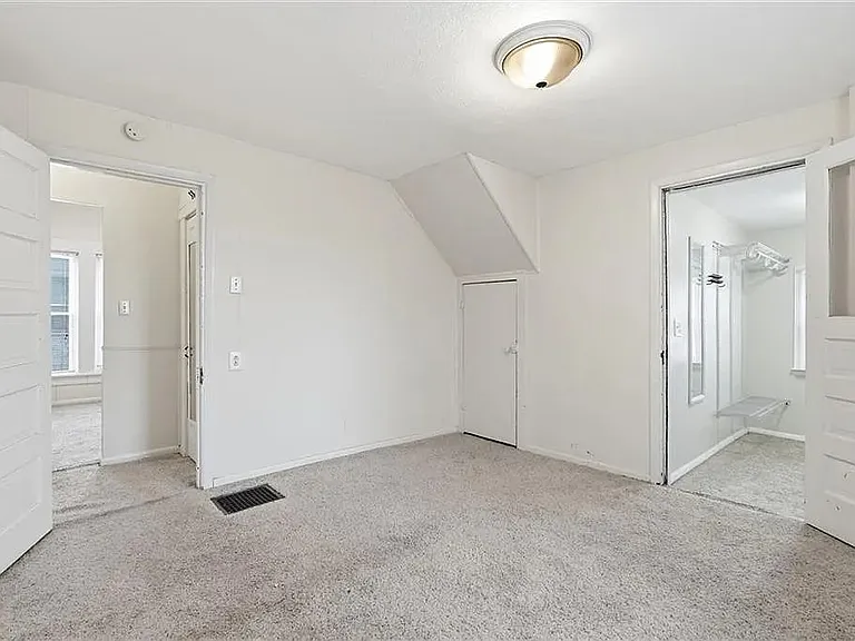 614 Alabama St — Photo 7