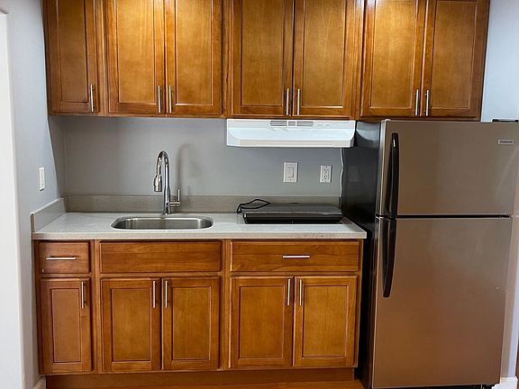 2nd image of 2180 Rollingwood Dr #A