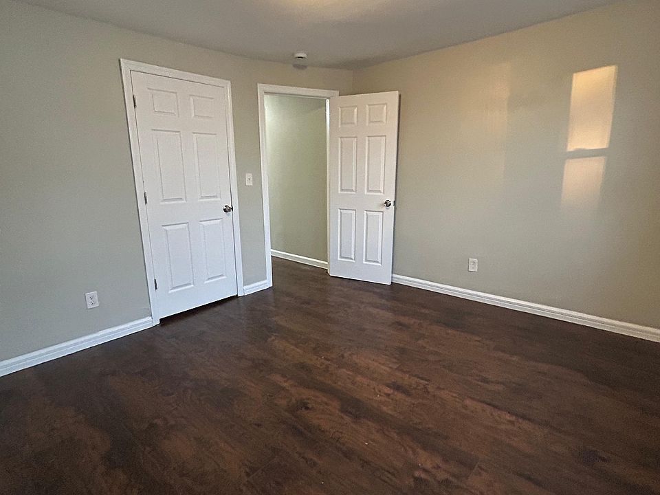 1st image of 821 S 17th St Floor 3