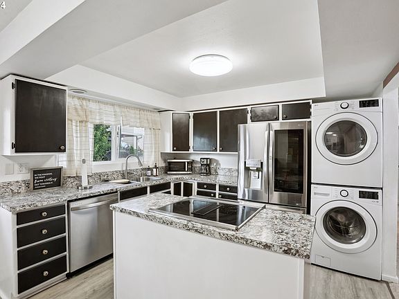 2nd image of 3309 NE 42nd Pl