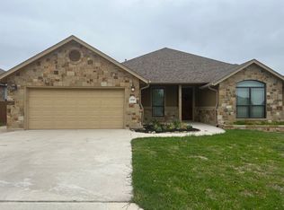2249 Sungate Dr, New Braunfels, TX 78130