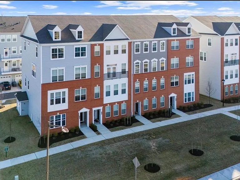7738-7738 A Port Capital Dr #A — Photo 17