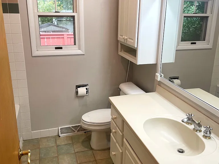 1522 Cameron Dr — Photo 12