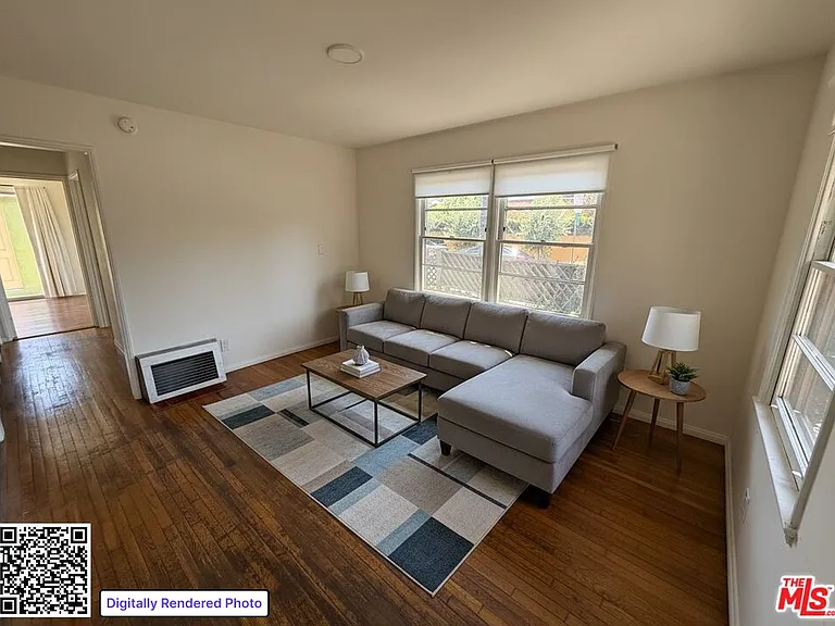 802 Superba Ave — Photo 23