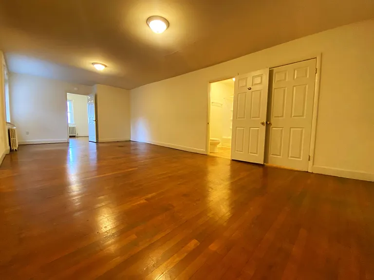 132 N Wayne Ave #7 — Photo 3
