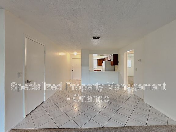 3rd image of 613 E San Sebastian Ct