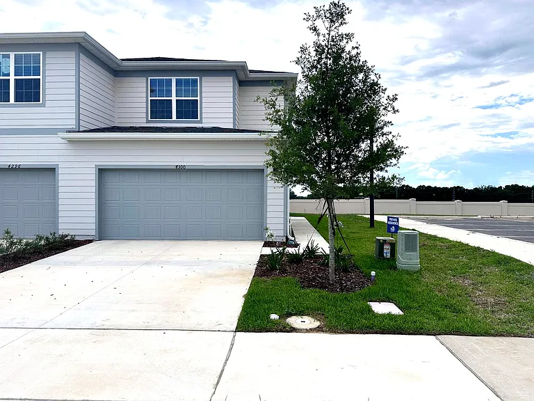 4300 Chester Springs Blvd — Photo 1