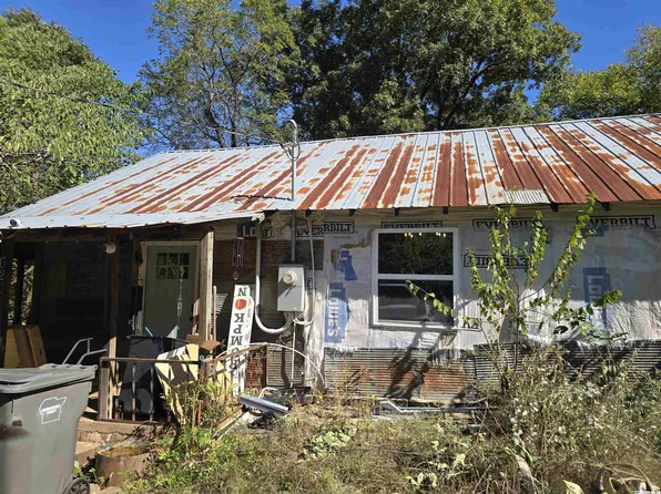 620 Sandtown Rd, Batesville, AR 72501