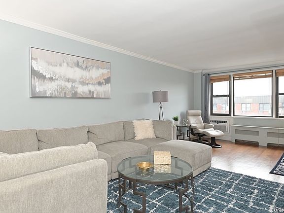 2nd image of 4 Birchwood Ct APT 5C