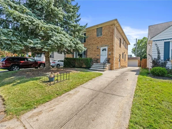 7521 Pelham Dr, Parma, OH 44129