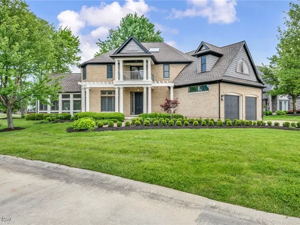 33622 Saint Sharbel Ct, Avon, OH 44011