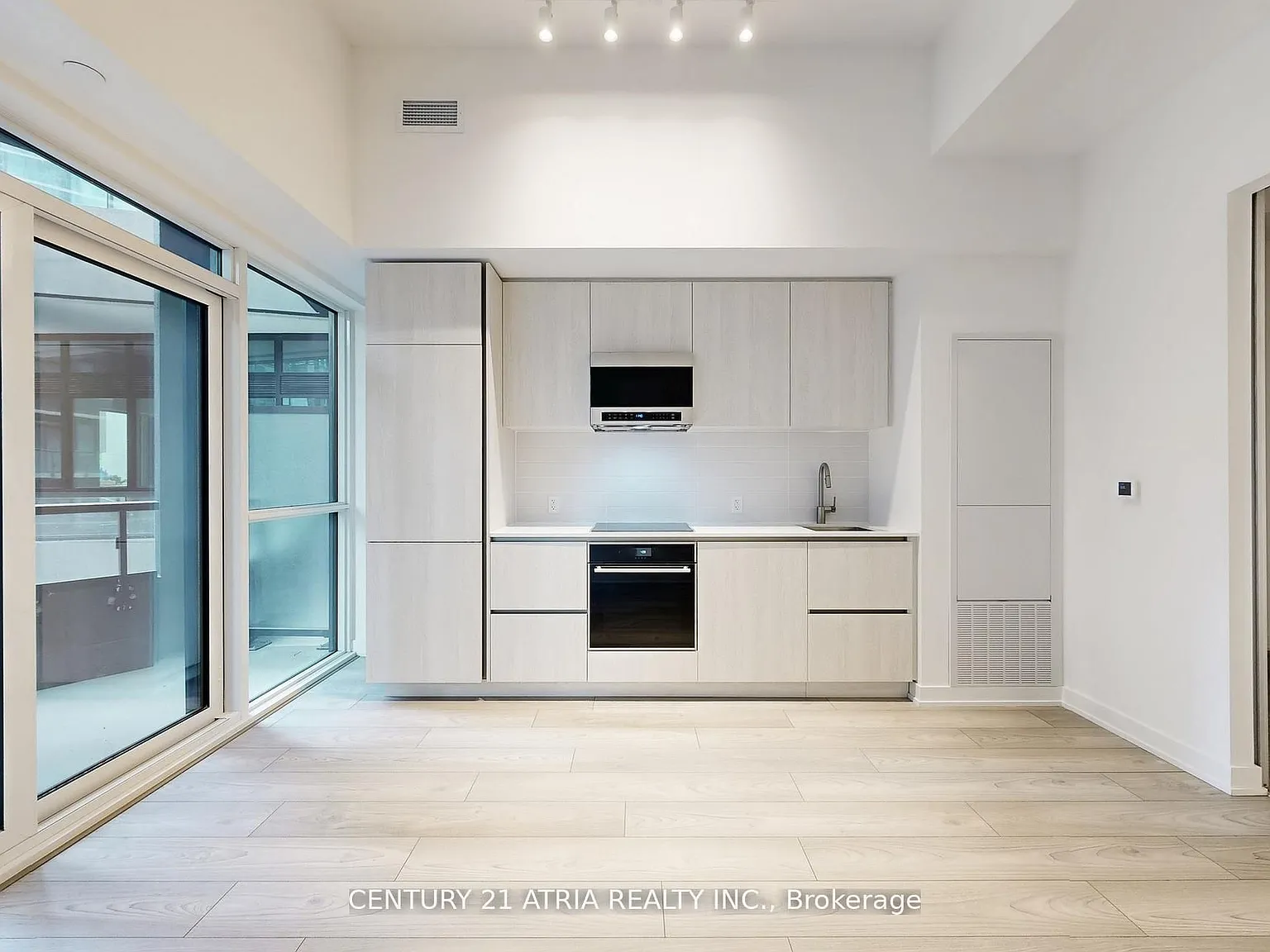 1 bed, $2,200 — Photo 4