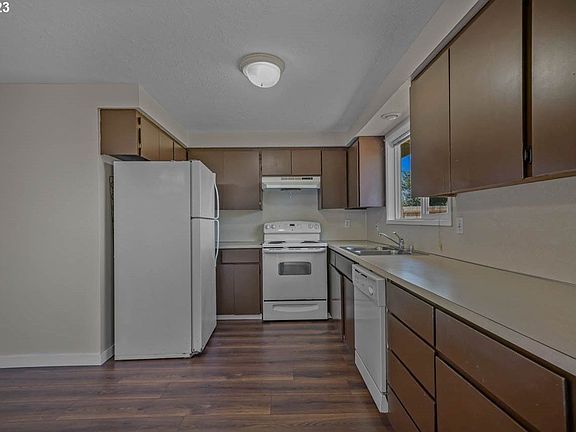 4th image of 4569 Agate Dr SE