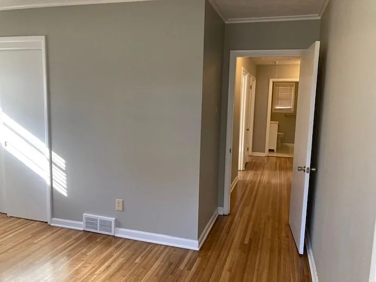 5386 Denwood Ave — Photo 16