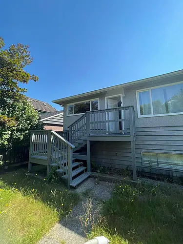 100 Sea Ave Photo 1