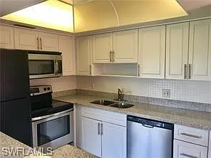 1400 Pompei Ln #6 — Photo 13