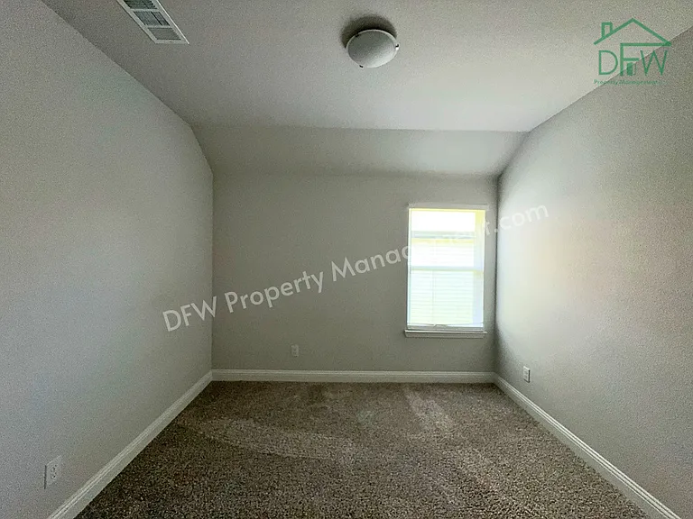 609 Tartane Dr — Photo 16