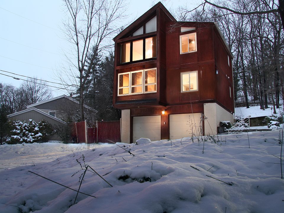 1st image of 384 Adena Brook Ln