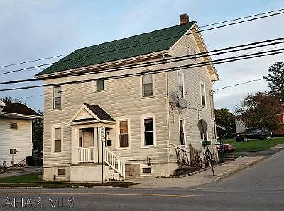 200 N Market St photo 1