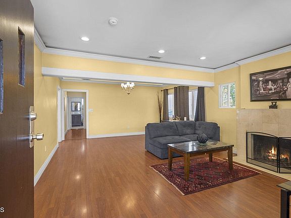 4th image of 1282 N Sierra Bonita Ave