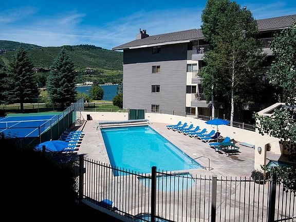 3rd image of 288 W Beaver Creek Blvd APT C-2