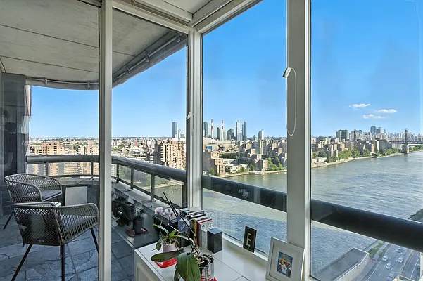 house on the hill 上下セット 530 East 76th Street #25G in Lenox Hill, Manhattan | StreetEasy