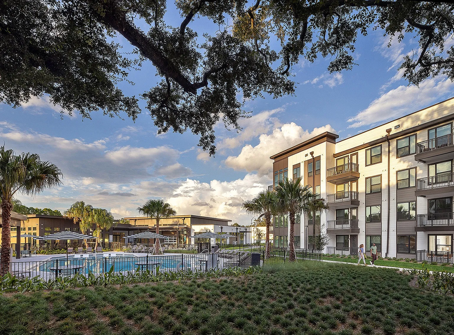 Prospect Lake Wire Apartments — Photo 1