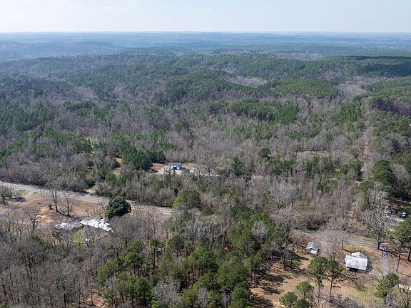 3rd image of 127 Toadvine Rd