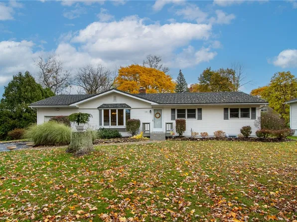 168 Butler Dr, Pittsford, NY 14534