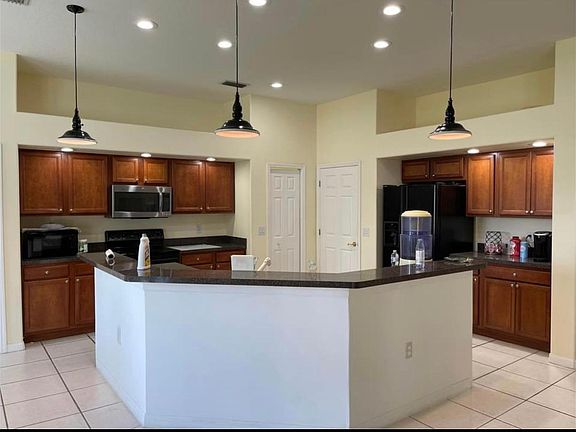 5th image of 3620 Gaviota Dr