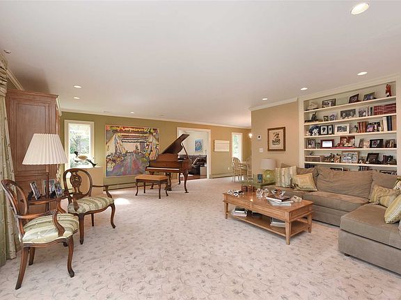 3rd image of 4 Adams St