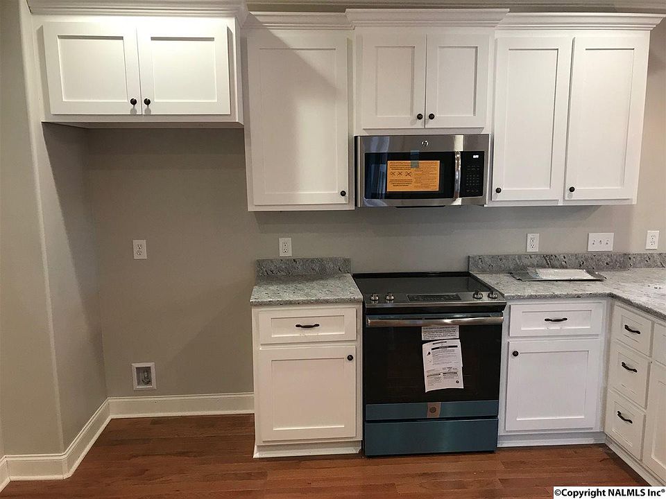 2nd image of 1301 McKinley Ave